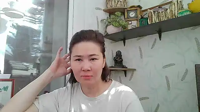 Snapshot of Nettie_Allie chatting on 5, 2, 2026 Nettie Allie online show from 5, 2, 2026