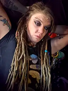 Horny hippie online show from 3, 3, 2025