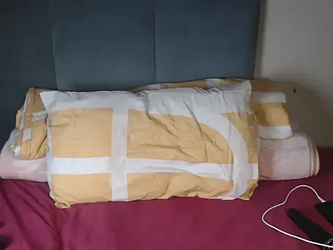 Snapshot of Chocolatebae86 chatting on 3, 12, 2025 Chocolatebae86 online show from 3, 12, 2025