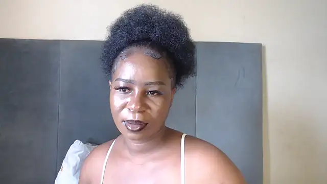 Snapshot of Chocolatebae86 chatting on 3, 3, 2026 Chocolatebae86 online show from 3, 3, 2026