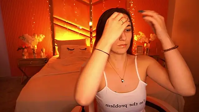 Snapshot of RoxieRay chatting on 1, 2, 2026 RoxieRay online show from 1, 2, 2026