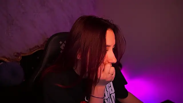 Snapshot of RoxieRay chatting on 2, 2, 2026 RoxieRay online show from 2, 2, 2026