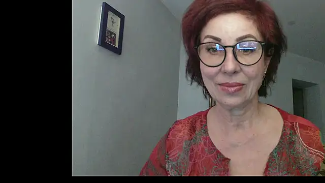 Kelly Flurr online show from 4, 12, 2025