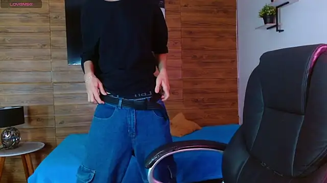 Snapshot of Michaelkoiv chatting on 29, 11, 2025 Michaelkoiv online show from 29, 11, 2025