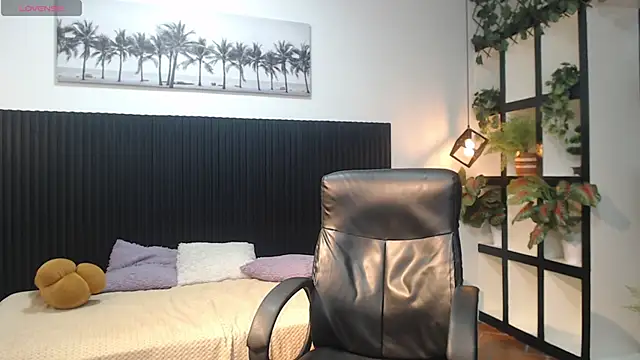 Snapshot of Michaelkoiv chatting on 20, 12, 2025 Michaelkoiv online show from 20, 12, 2025