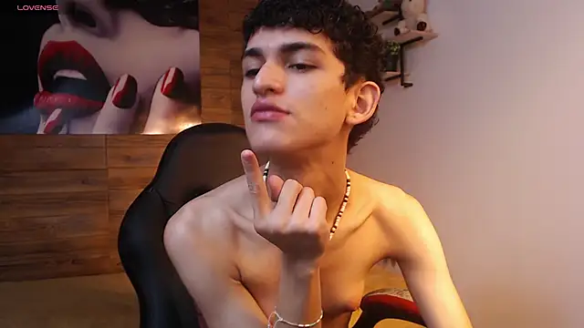 Snapshot of Michaelkoiv chatting on 14, 1, 2026 Michaelkoiv online show from 14, 1, 2026