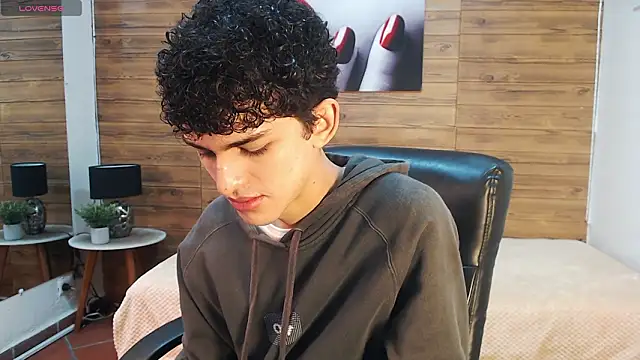 Snapshot of Michaelkoiv chatting on 7, 2, 2026 Michaelkoiv online show from 7, 2, 2026