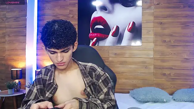 Snapshot of Michaelkoiv chatting on 3, 3, 2026 Michaelkoiv online show from 3, 3, 2026