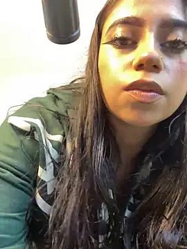 luna cute   online show from 2, 5, 2026