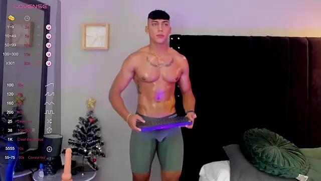 Snapshot of Bryan_robayo5 chatting on 6, 1, 2026 Bryan robayo5 online show from 6, 1, 2026