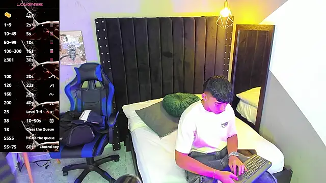 Snapshot of Bryan_robayo5 chatting on 13, 3, 2026 Bryan robayo5 online show from 13, 3, 2026