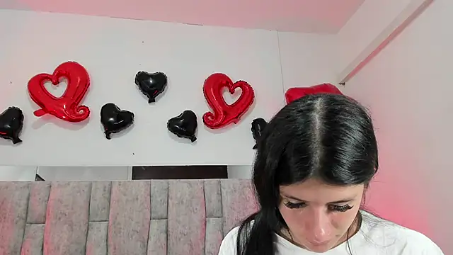 Snapshot of ZafiraNavarro chatting on 15, 2, 2026 ZafiraNavarro online show from 15, 2, 2026