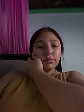 Snapshot of Emily_milk_1 chatting on 14, 2, 2026 Emily milk 1 online show from 14, 2, 2026