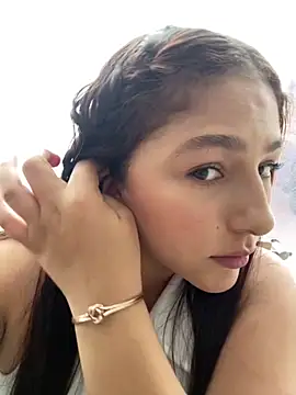 Snapshot of Emily_milk_1 chatting on 12, 3, 2026 Emily milk 1 online show from 12, 3, 2026