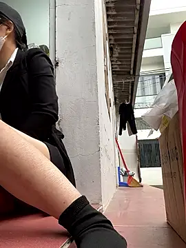 rose2111 online show from 10, 3, 2026