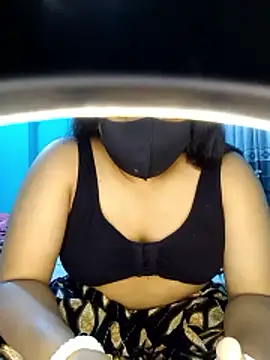 priya2098 online show from 20, 5, 2026