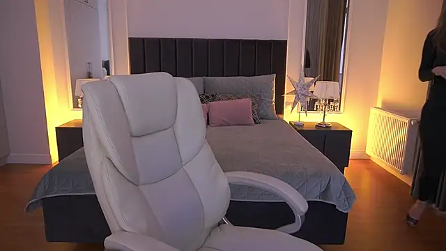 Snapshot of KissableKira chatting on 13, 2, 2026 KissableKira online show from 13, 2, 2026