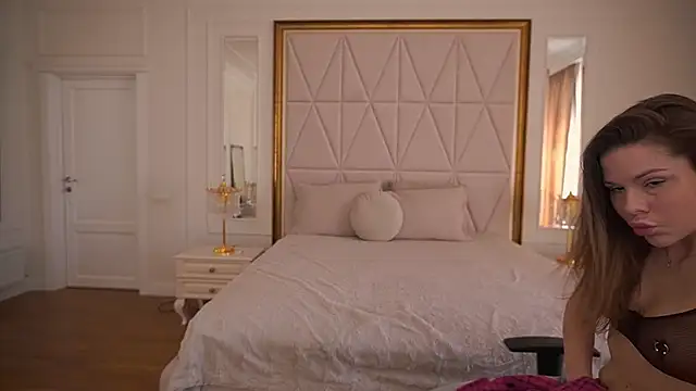 Snapshot of KissableKira chatting on 13, 3, 2026 KissableKira online show from 13, 3, 2026