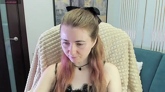 Snapshot of SofiAngela chatting on 3, 12, 2025 SofiAngela online show from 3, 12, 2025