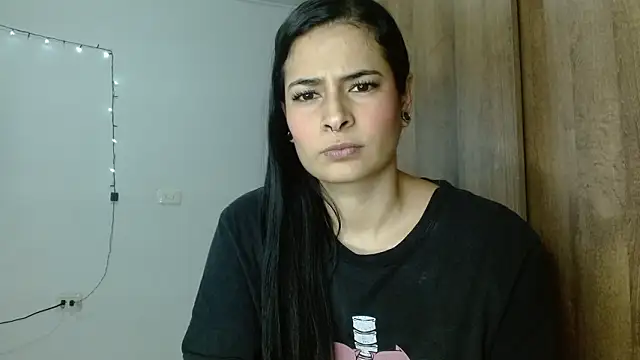 DARKJOLIE7 online show from 1, 2, 2026