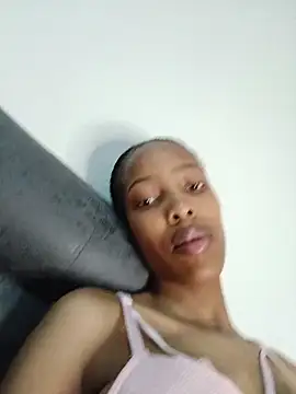 Snapshot of MsParisSmith chatting on 15, 12, 2025 MsParisSmith online show from 15, 12, 2025