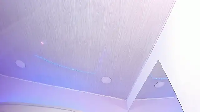 Snapshot of salome_moon_ chatting on 9, 4, 2026 salome moon online show from 9, 4, 2026