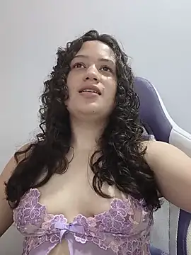 Snapshot of Alana_444 chatting on 26, 5, 2026 Alana 444 online show from 26, 5, 2026