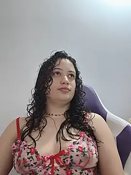 Snapshot of Alana_444 chatting on 9, 6, 2026 Alana 444 online show from 9, 6, 2026