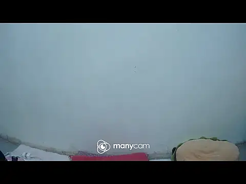 Snapshot of hottiemama69 chatting on 17, 12, 2025 hottiemama69 online show from 17, 12, 2025