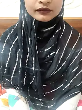 Zoyaa-Zubair online show from 2, 12, 2025