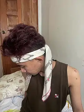 Snapshot of asiantwink0000 chatting on 5, 2, 2026 asiantwink0000 online show from 5, 2, 2026