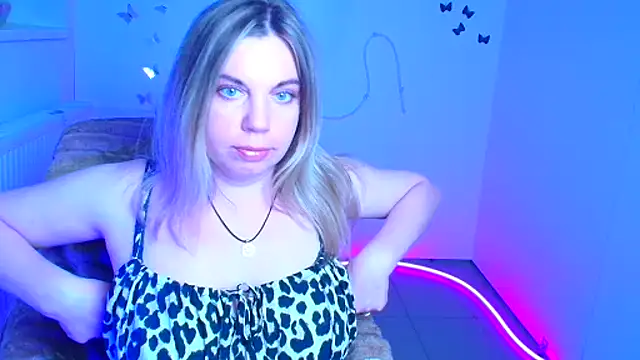 Amanda Swannn online show from 7, 5, 2026