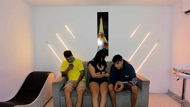 Snapshot of brutal_revolution chatting on 19, 3, 2026 brutal revolution online show from 19, 3, 2026