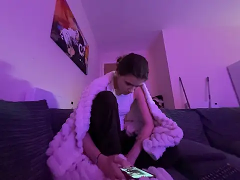 lucyx xx online show from 8, 2, 2026