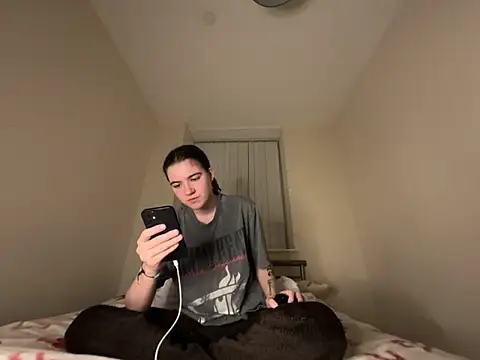 lucyx xx online show from 27, 2, 2026