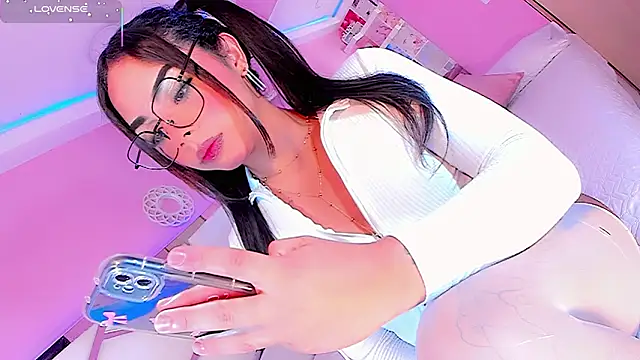 Snapshot of ShantyMiilan chatting on 18, 2, 2026 ShantyMiilan online show from 18, 2, 2026