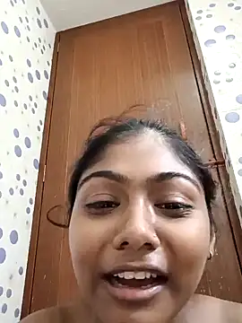 Cute diya023 online show from 17, 5, 2026
