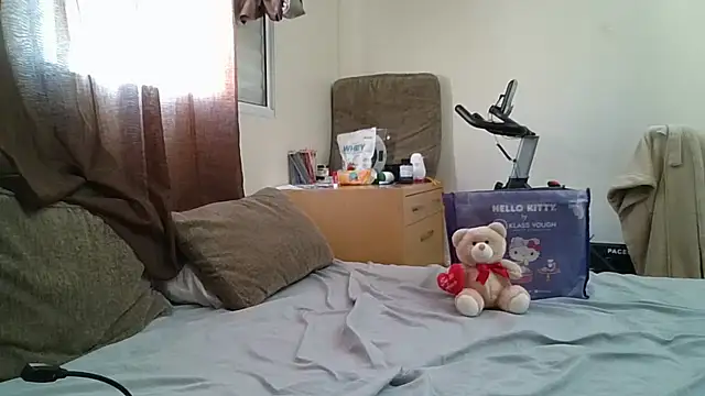 GabriellaManhas online show from 5, 8, 2026