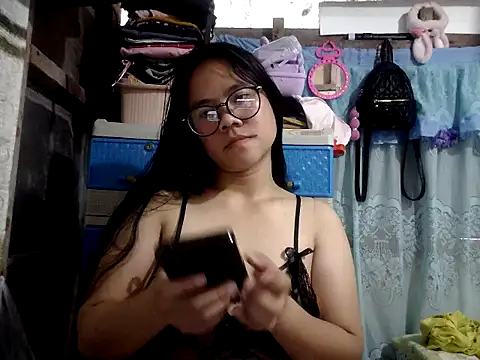 Snapshot of xxdreamgirl69 chatting on 5, 3, 2026 xxdreamgirl69 online show from 5, 3, 2026