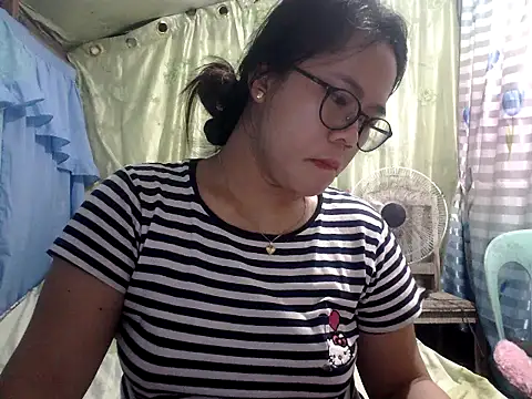 xxdreamgirl69 online show from 30, 4, 2026