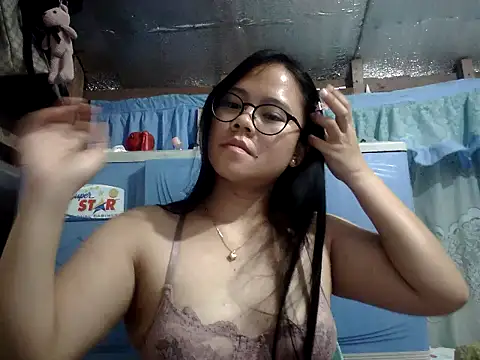 xxdreamgirl69 online show from 28, 7, 2026