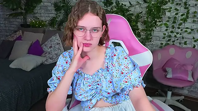 Mia Mooore online show from 21, 3, 2026