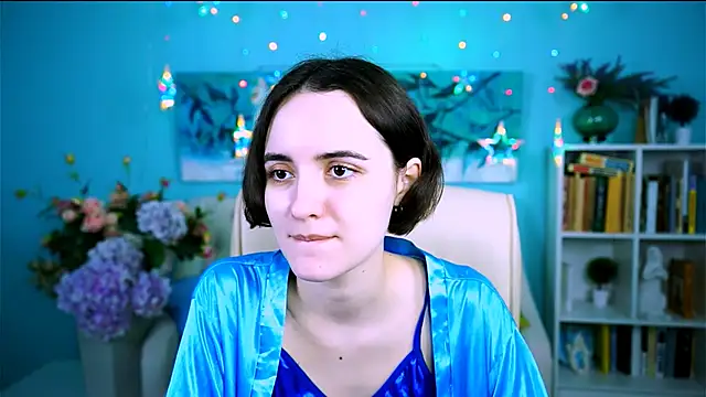 KateWillows online show from 4, 3, 2026