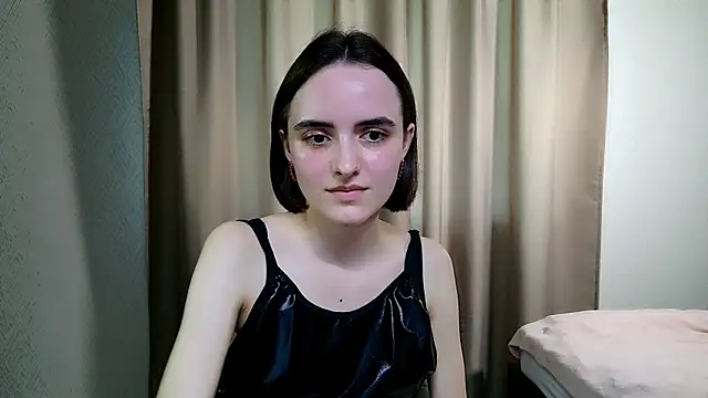 KateWillows online show from 16, 5, 2026