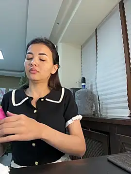 Snapshot of cordeliawow chatting on 19, 12, 2025 cordeliawow online show from 19, 12, 2025