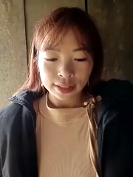 Snapshot of alissa-ww chatting on 5, 12, 2025 alissa-ww online show from 5, 12, 2025