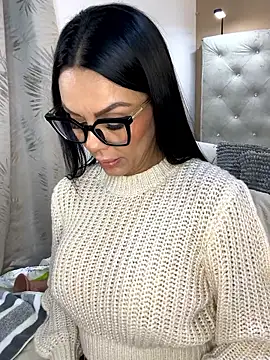 SofhiaTaylor online show from 10, 1, 2026