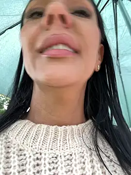 SofhiaTaylor online show from 12, 3, 2026