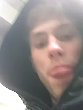 Snapshot of FreeRich chatting on 19, 12, 2025 FreeRich online show from 19, 12, 2025