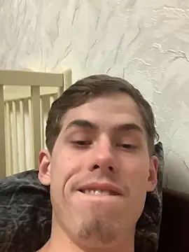 Snapshot of FreeRich chatting on 22, 12, 2025 FreeRich online show from 22, 12, 2025